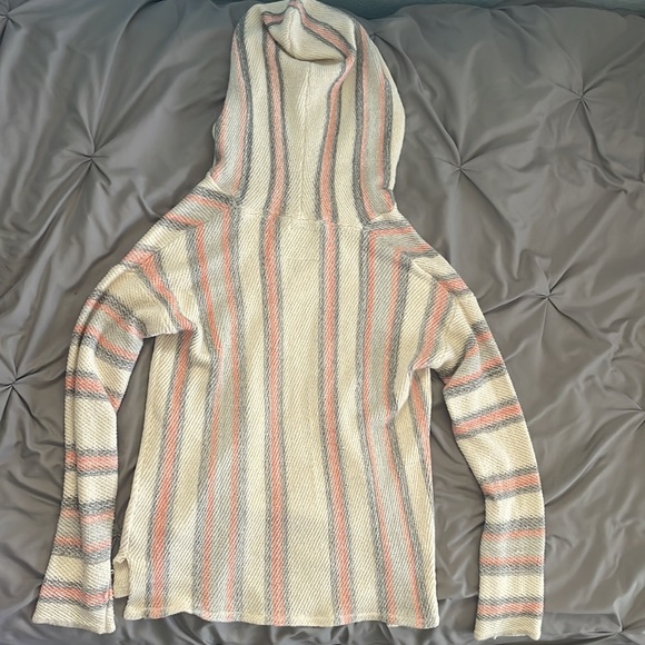 Women’s rip curl my tide poncho size medium. - Picture 4 of 4